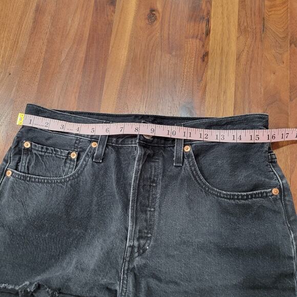 Levi's 501 Original Button Fly Denim Shorts Size 30 - Picture 8 of 9